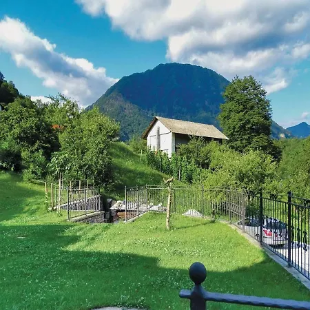 Daire Pocitniska Hisa Pri Kustrcu