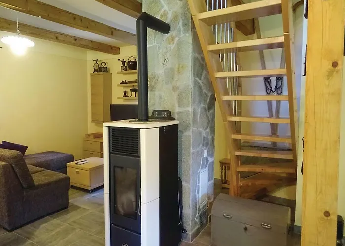 شقة Pocitniska Hisa Pri Kustrcu Grahovo ob Baci