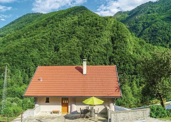 Pocitniska Hisa Pri Kustrcu * Grahovo ob Baci